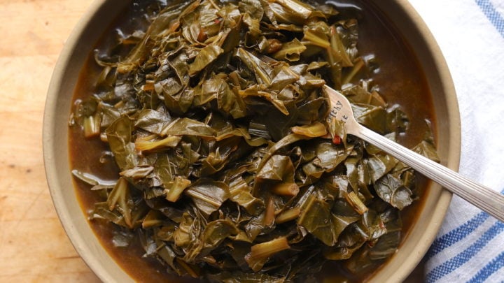 Easy Vegan Collard Greens (Classic Southern Recipe) [+VIDEO]