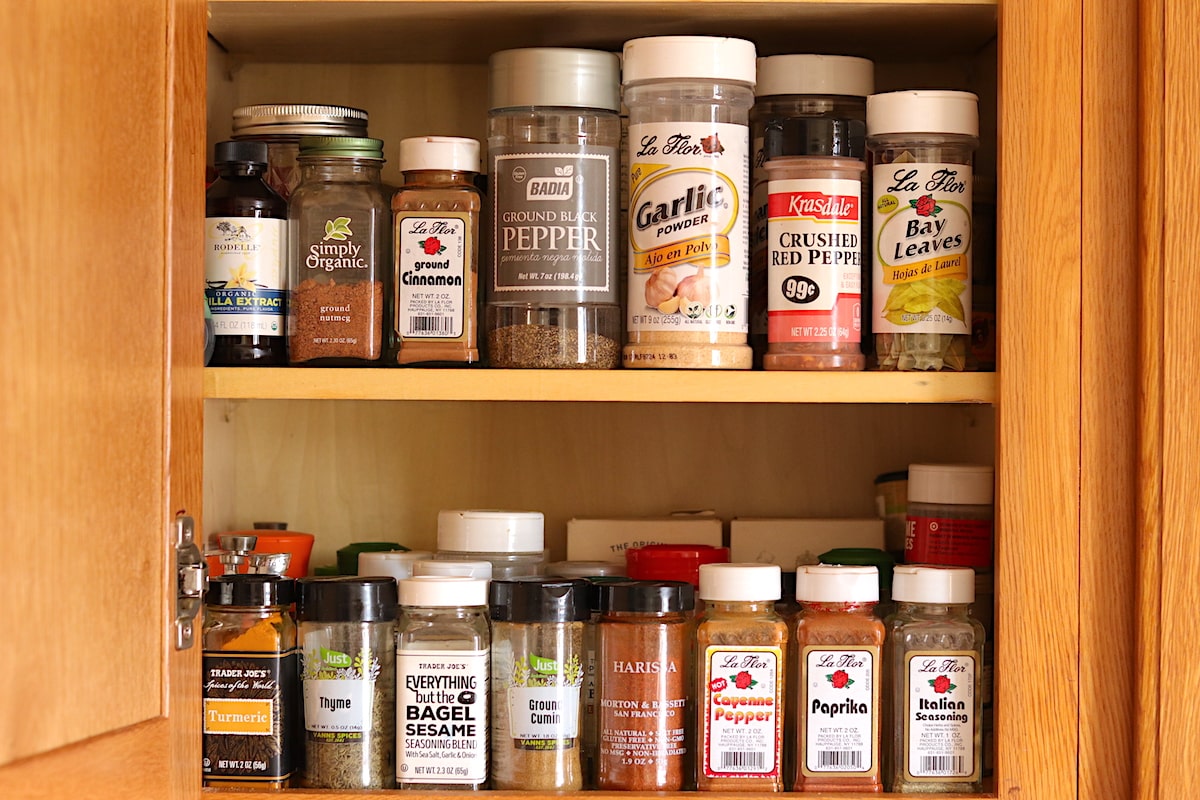 The Kitchen Shelf Can Draw The Cabinet Vegetable Seasoning